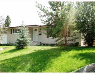 Photo 1: 372 HUNTBOURNE Hill NE in CALGARY: Huntington Hills Residential Detached Single Family for sale (Calgary)  : MLS®# C3342415