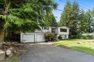 Photo 2: 4581 198 Street in Langley: Langley City House for sale : MLS®# R2703048