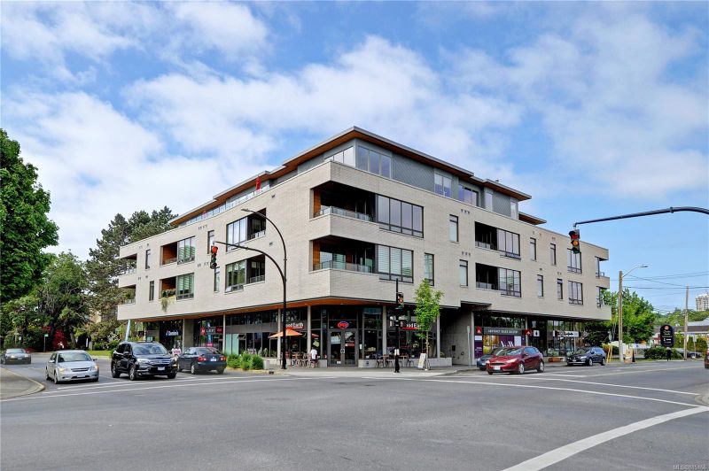 FEATURED LISTING: 305 - 1969 Oak Bay Ave Victoria