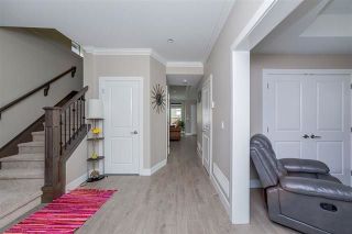 Photo 2: 2710 MCMILLAN Road in Abbotsford: Abbotsford East House for sale : MLS®# R2251362