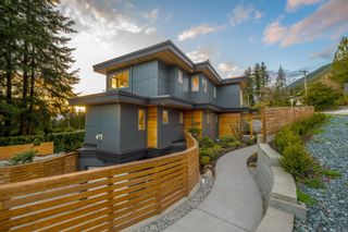 Photo 33: 405 MONTROYAL Boulevard in North Vancouver: Upper Delbrook House for sale in "Upper Delbrook" : MLS®# R2721754
