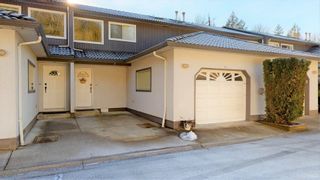 Photo 2: 36 2401 MAMQUAM Road in Squamish: Garibaldi Highlands Townhouse for sale in "Highland Glen" : MLS®# R2647201