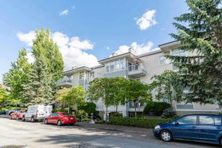 Main Photo: 303 20228 54 Avenue in Langley: Langley City Condo for sale in "Emerald Court" : MLS®# R2889041