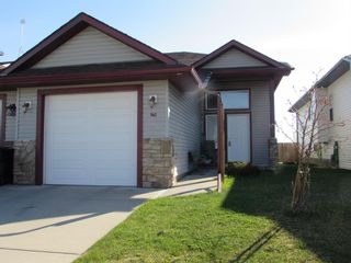 Photo 2: 742 Carriage Lane Drive: Carstairs Semi Detached for sale : MLS®# A1168792