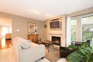 Photo 5: 1188 STRATHAVEN Drive in North Vancouver: Northlands Townhouse for sale : MLS®# R2215191