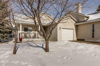 Photo 2: 216 Centre Avenue W: Airdrie Row/Townhouse for sale : MLS®# A2113481