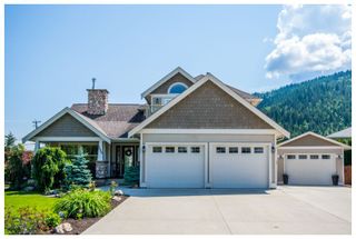 Photo 2: 1890 Southeast 18A Avenue in Salmon Arm: Hillcrest House for sale : MLS®# 10147749