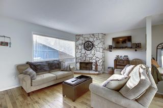 Photo 4: 6735 Coach Hill Road SW in Calgary: Coach Hill Semi Detached for sale : MLS®# A1045040
