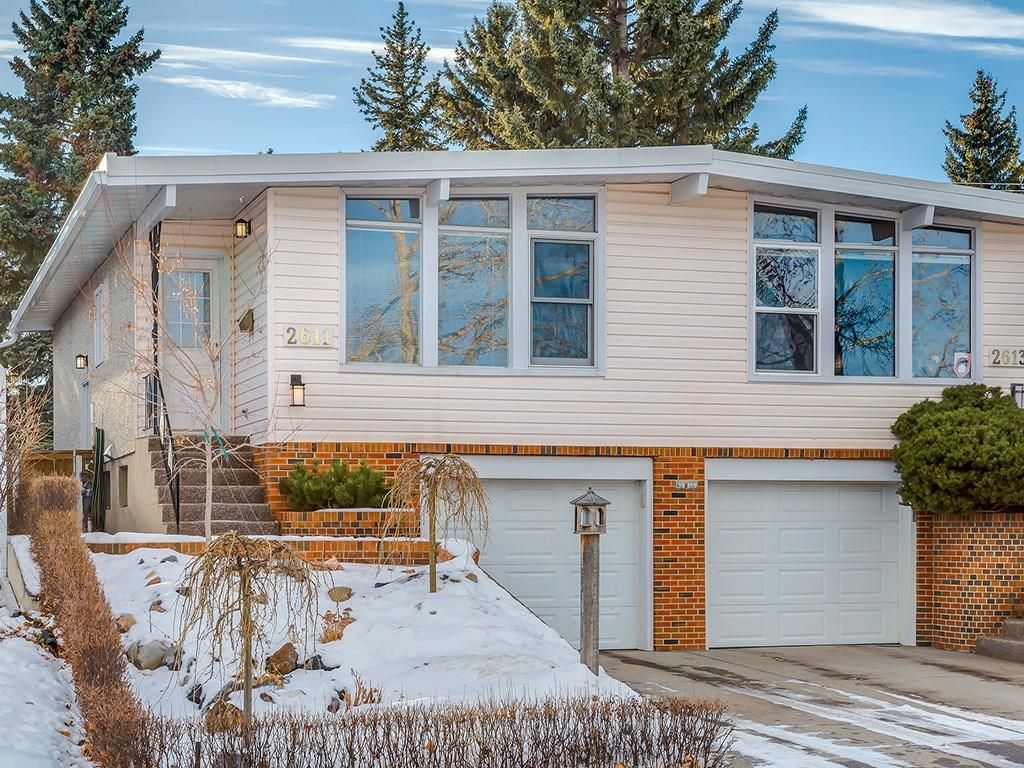 Main Photo: 2611 CANMORE RD NW in Calgary: Banff Trail House for sale : MLS®# C4146643