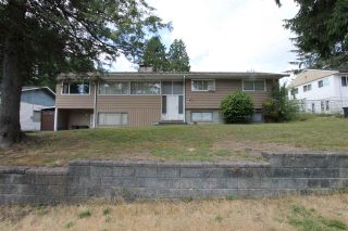 Photo 2: 555 COCHRANE Avenue in Coquitlam: Coquitlam West House for sale : MLS®# R2282960