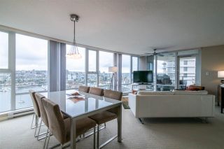 Photo 7: 2103 583 BEACH Crescent in Vancouver: Yaletown Condo for sale in "PARK WEST TWO" (Vancouver West)  : MLS®# R2361220