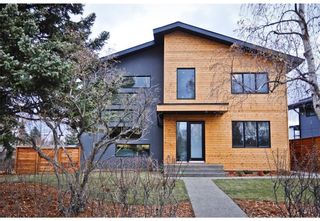 Photo 1: 56 45 Street SW in Calgary: Wildwood Detached for sale : MLS®# A1253943
