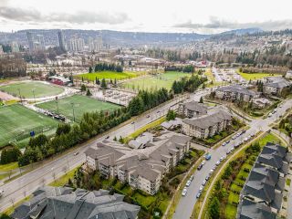 Photo 26: 203 3132 DAYANEE SPRINGS Boulevard in Coquitlam: Westwood Plateau Condo for sale in "Ledgeview" : MLS®# R2747241