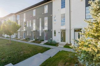 Photo 3: 2476 210 Avenue SE in Calgary: Legacy Row/Townhouse for sale : MLS®# A2070668