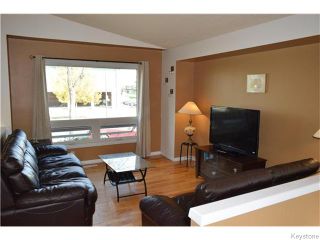 Photo 2: 240 Le Maire Street in Winnipeg: Grandmont Park Residential for sale (1Q)  : MLS®# 1626240