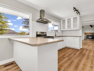 Photo 18: 415 FAIRWAY Drive in North Vancouver: Dollarton House for sale : MLS®# R2881658
