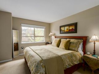 Photo 10: 13 100 KLAHANIE DRIVE in Port Moody: Port Moody Centre Townhouse for sale : MLS®# R2056381