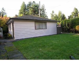 Photo 9: 1130 CORTELL Street in North_Vancouver: Pemberton Heights House for sale (North Vancouver)  : MLS®# V678853