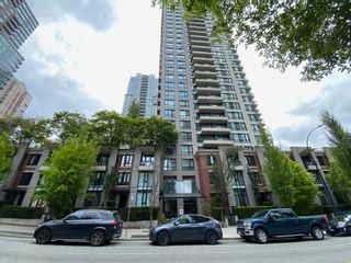 Photo 1: 1009 928 HOMER Street in Vancouver: Yaletown Condo for sale in "YALETOWN PARK 1" (Vancouver West)  : MLS®# R2884171