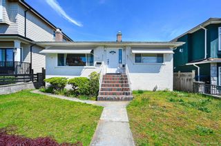 Photo 1: 6892 RALEIGH Street, Vancouver, V5S 2X1