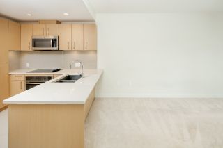 Photo 9: 602 5981 GRAY Avenue in Vancouver: University VW Condo for sale in "SAIL" (Vancouver West)  : MLS®# R2360699