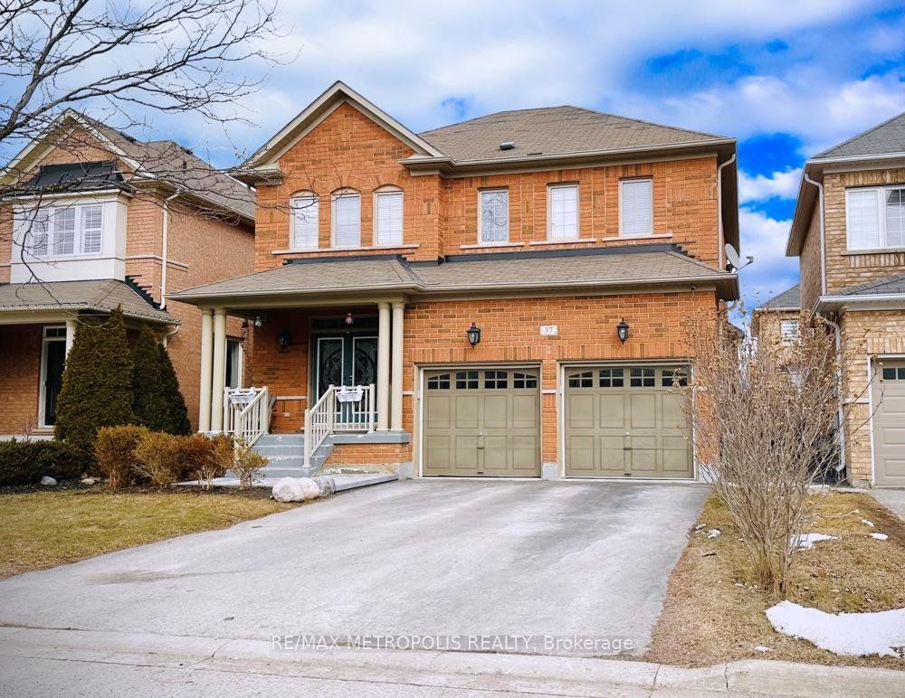 Main Photo: Bsmt 37 Braith Crescent in Whitchurch-Stouffville: Stouffville House (2-Storey) for lease : MLS®# N8060036