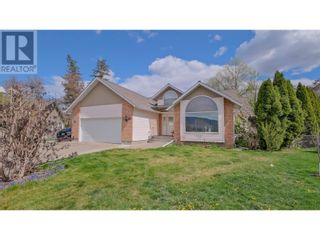 Photo 1: 2383 Ayrshire Court in Kelowna: House for sale : MLS®# 10310037