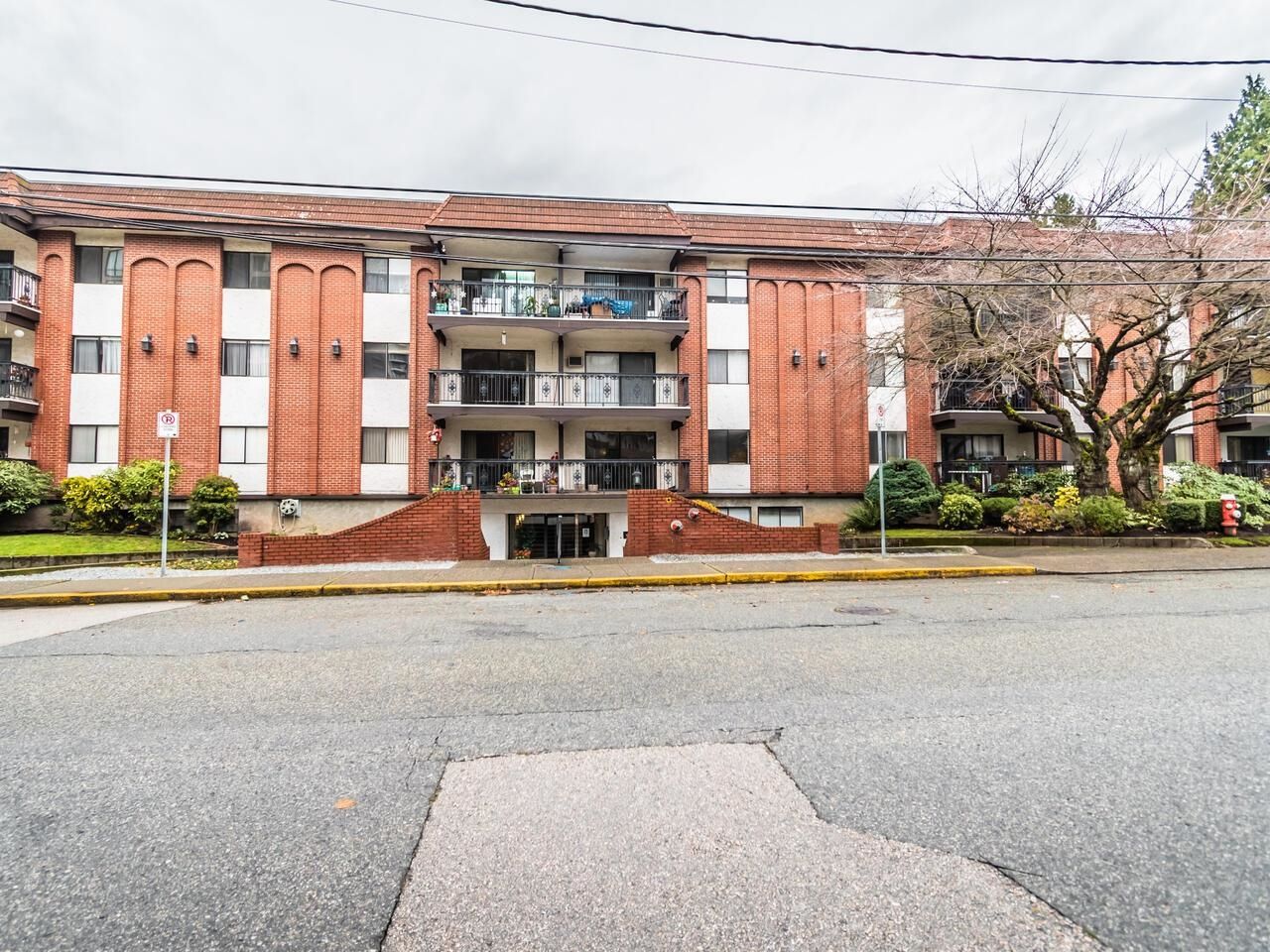 Main Photo: 303 707 HAMILTON Street in New Westminster: Uptown NW Condo for sale in "Casa Diann" : MLS®# R2635226