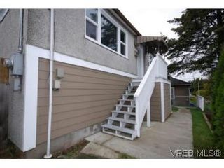 Photo 17: 521 E Burnside Rd in VICTORIA: Vi Burnside House for sale (Victoria)  : MLS®# 518902