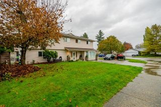 Photo 3: 5031 208A Street in Langley: Langley City House for sale : MLS®# R2842562