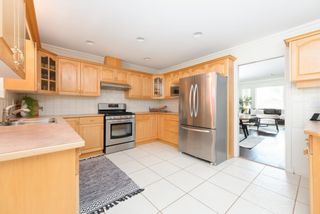 Photo 4: 1566 BURRILL Avenue in North Vancouver: Lynn Valley House for sale : MLS®# R2874618