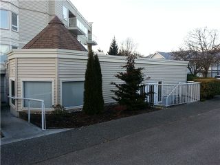 Photo 18: 49 9279 122ND Street in Surrey: Queen Mary Park Surrey Townhouse for sale in "Kensington Gate" : MLS®# F1400768