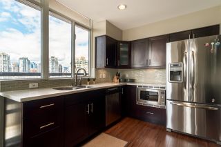 Photo 11: PHB 139 DRAKE Street in Vancouver: Yaletown Condo for sale in "CONCORDIA II" (Vancouver West)  : MLS®# R2169422