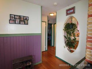 Photo 11: 1739 Lewis Ave in COURTENAY: CV Courtenay City House for sale (Comox Valley)  : MLS®# 728145