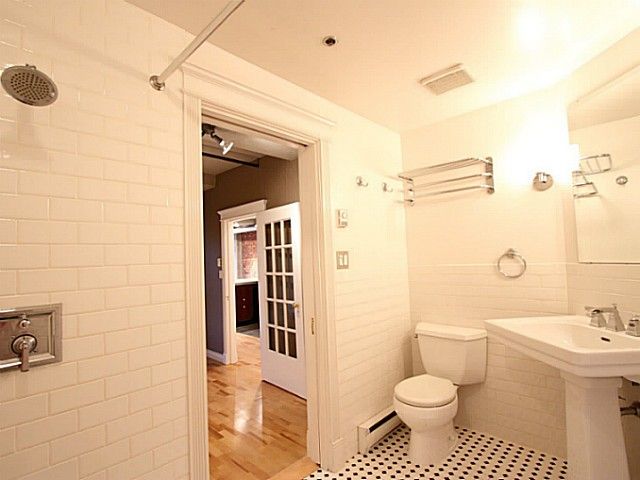 Photo 8: Photos: # 402 27 ALEXANDER ST in : Downtown VE Condo for sale : MLS®# V984689