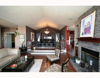 Photo 6: 48 Slopeview Drive SW in CALGARY: The Slopes Residential Detached Single Family for sale (Calgary)  : MLS®# C3376319