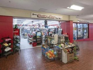 Photo 9: 35 900 GIBSONS Way in Gibsons: Gibsons & Area Business for sale in "SUNNYCREST MALL" (Sunshine Coast)  : MLS®# C8051462