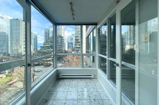 Photo 9: Water View 2Br + Solarium Condo w/ Pool in Downtown Vancouver (AR027)
