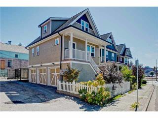 Photo 2: 880 GORE Avenue in Vancouver: Mount Pleasant VE Townhouse for sale in "STRATHCONA GATEWAY" (Vancouver East)  : MLS®# V1140507