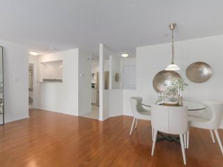 Photo 8: 312 789 W 16TH Avenue in Vancouver: Fairview VW Condo for sale in "SIXTEEN WILLOWS" (Vancouver West)  : MLS®# R2368634