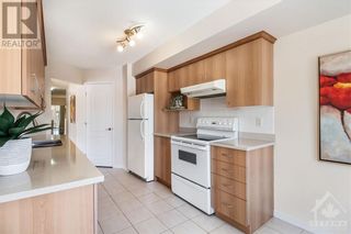 Photo 6: 134 EDWARDS STREET UNIT#401 in Rockland: Condo for sale : MLS®# 1341106