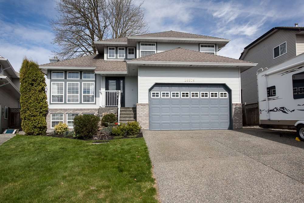 Main Photo: 26879 24A Avenue in Langley: Aldergrove Langley House for sale : MLS®# R2248874