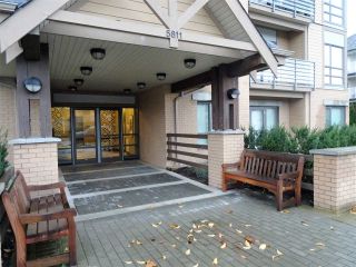Photo 17: 107 5811 177B Street in Surrey: Cloverdale BC Condo for sale in "Latis" (Cloverdale)  : MLS®# R2121622