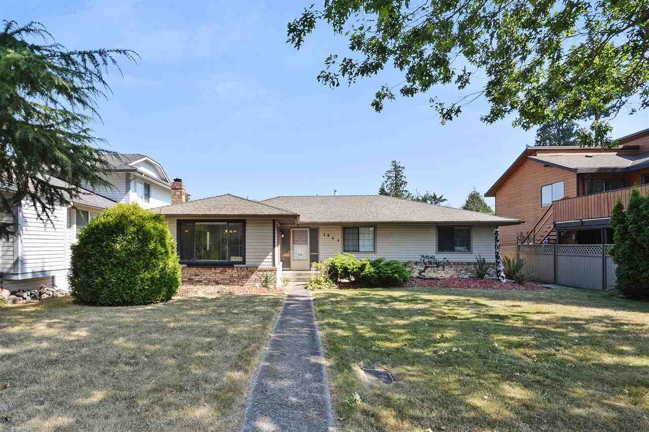 Main Photo: 1954 148 Street in Surrey: Sunnyside Park Surrey House for sale (South Surrey White Rock)  : MLS®# R2220897