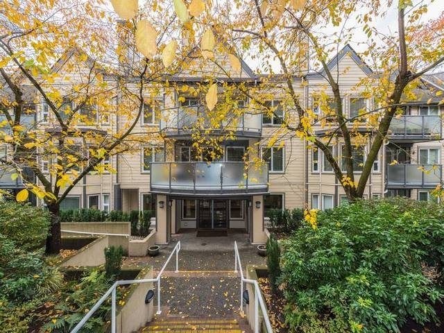 Main Photo: 400 6707 SOUTHPOINT Drive in BURNABY: South Slope Condo for sale (Burnaby South)  : MLS®# R2121426