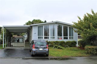 Photo 1: 17 145 KING EDWARD Street in Coquitlam: Maillardville Manufactured Home for sale in "MILL CREEK VILLAGE" : MLS®# R2411158