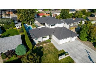 Photo 3: 452 Barkley Road in Kelowna: House for sale : MLS®# 10286159