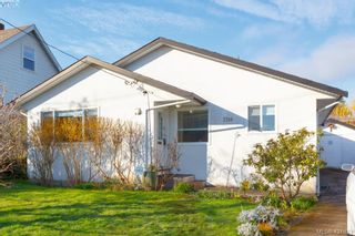 Photo 1: 3316 Whittier Ave in VICTORIA: SW Rudd Park House for sale (Saanich West)  : MLS®# 834896