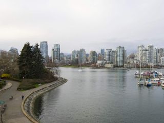 Photo 14: 786 MILLBANK in Vancouver: False Creek Townhouse for sale in "CREEK VILLAGE" (Vancouver West)  : MLS®# R2043853