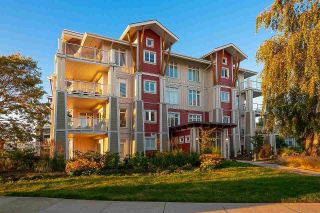 Photo 1: 103 4233 BAYVIEW Street in Richmond: Steveston South Condo for sale in "THE VILLAGE" : MLS®# R2746943